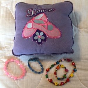 Girl’s stuff!! Lot